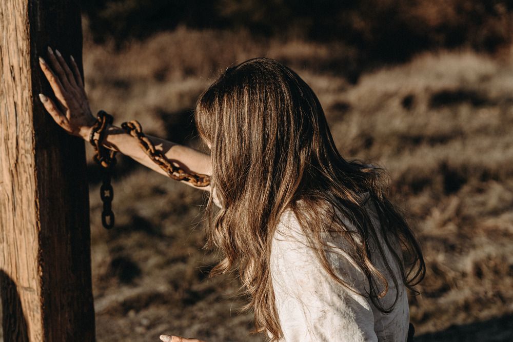 Specialization at the cross from the shackles of sin