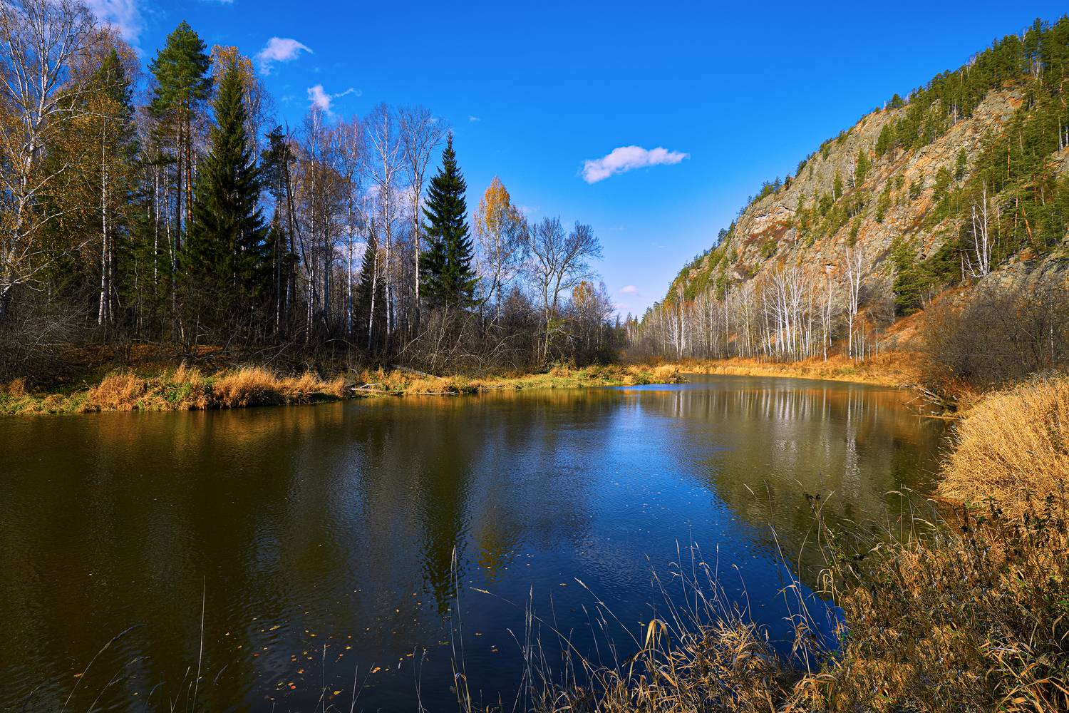 Октябрьский полдень.