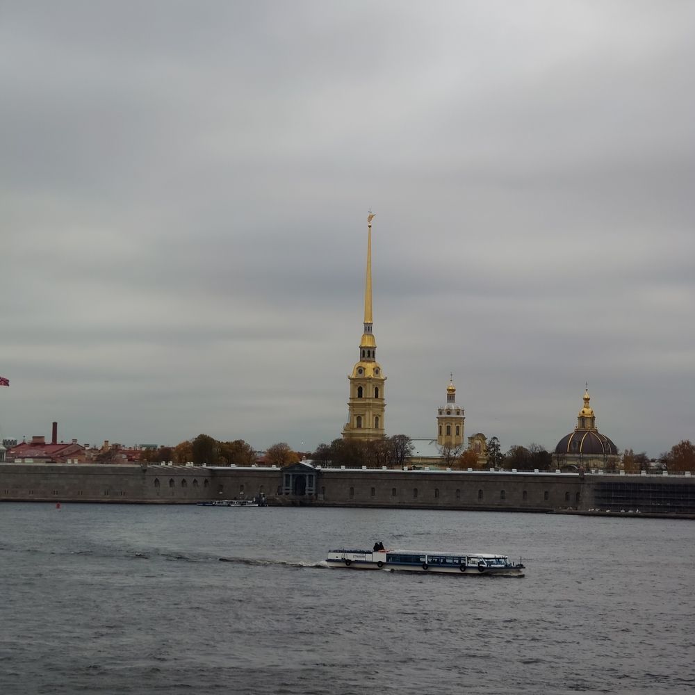 Нева осенью