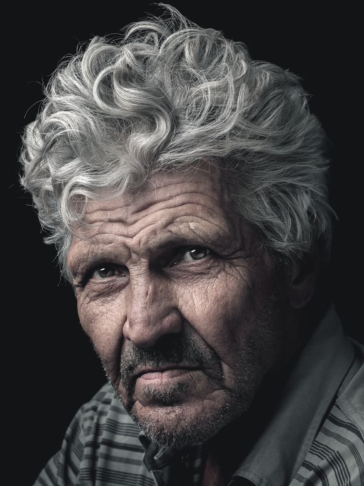 Photograph by Evgeniy Savikov