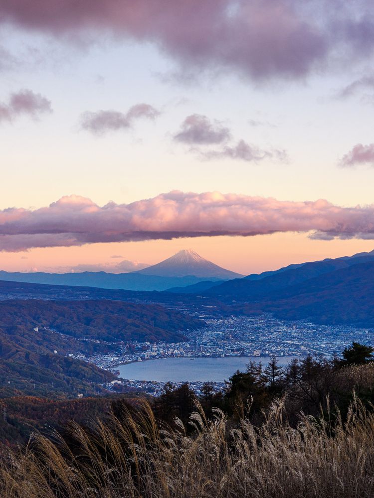 Photograph by Asahina Akira