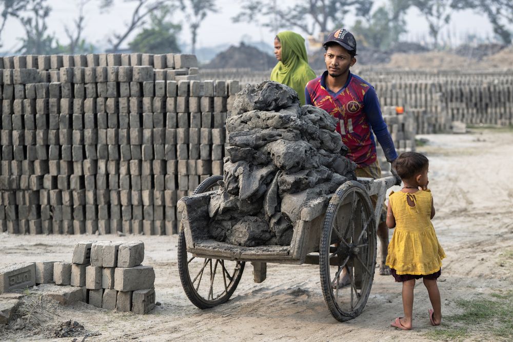 A family on the roadside