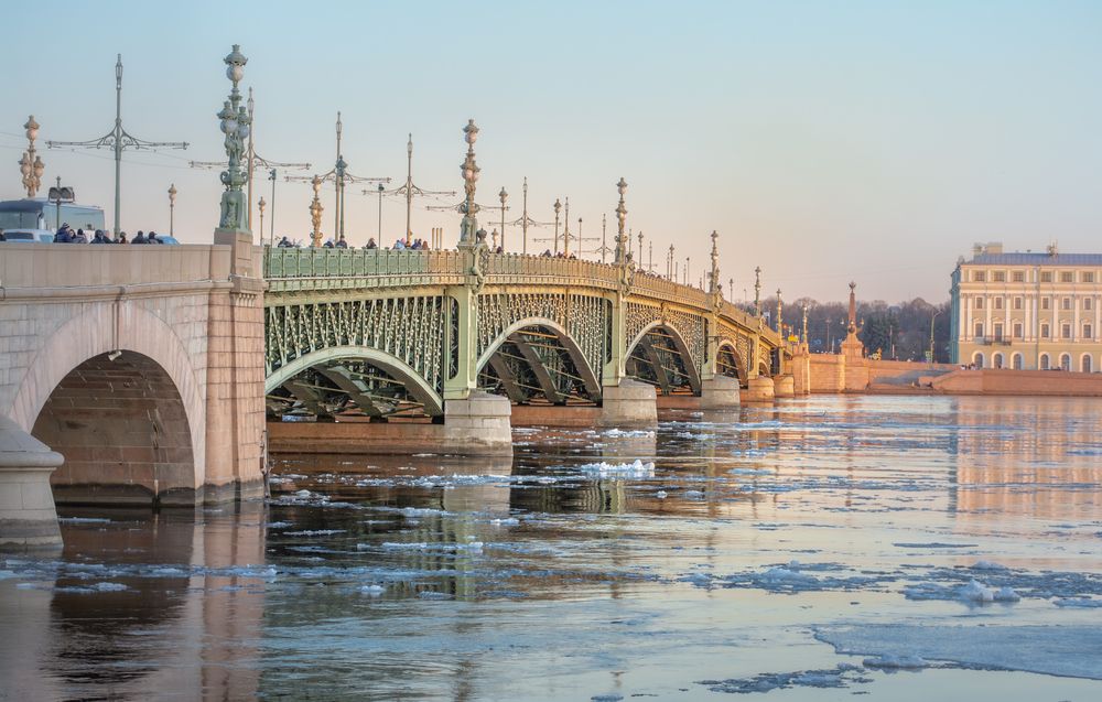 Троицкий мост