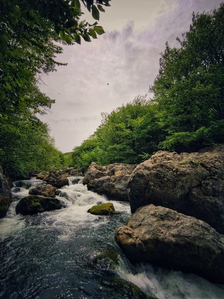 Стремительный поток