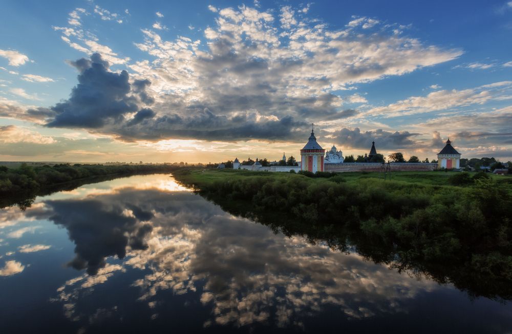 Фотография автора Олег Чернышев