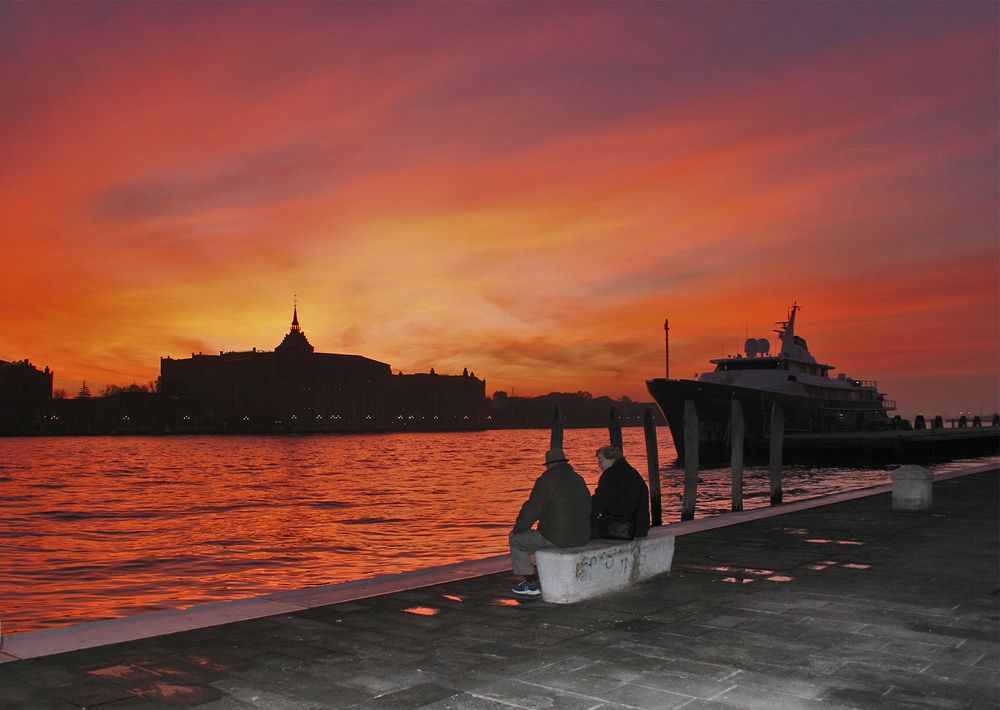 На закате: любовь, проверенная временем.