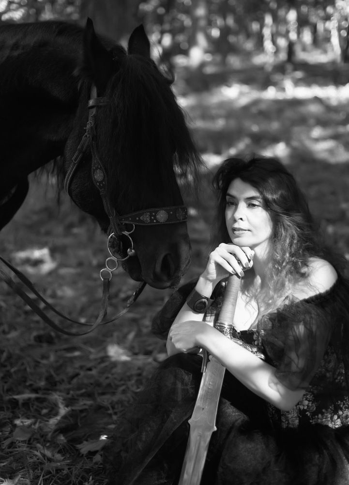 На грани света и тени