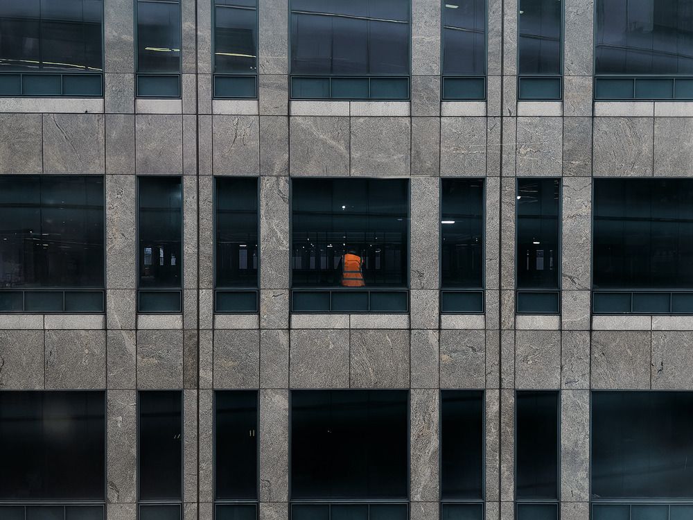 ‘Lunch Break, City of London‘ (2025) by Anne Marie-Cove.