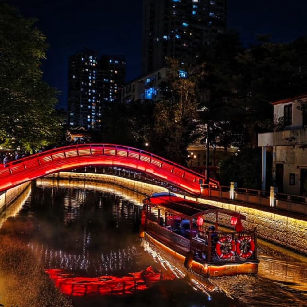 Photograph by Bryan Lee