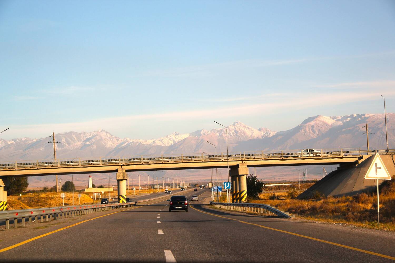 Highway bridge in the Turkestan region. 2025