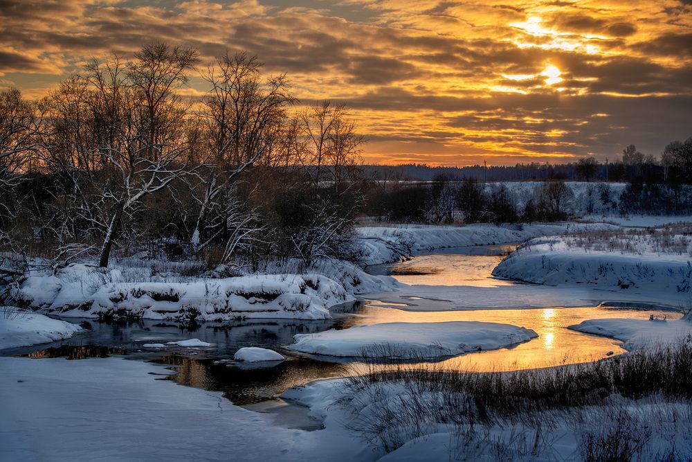 Photograph by Alex Mimo