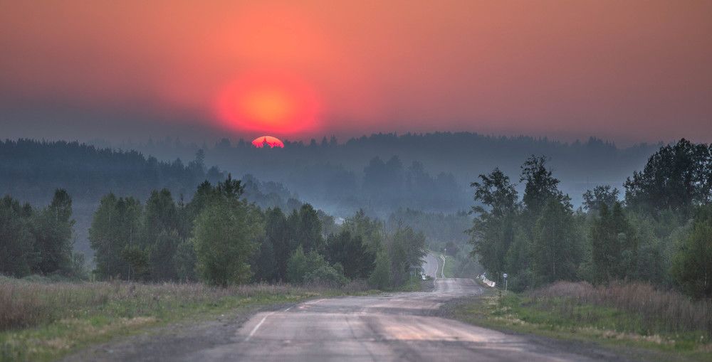 Дорога в Лесосибирск на закате
