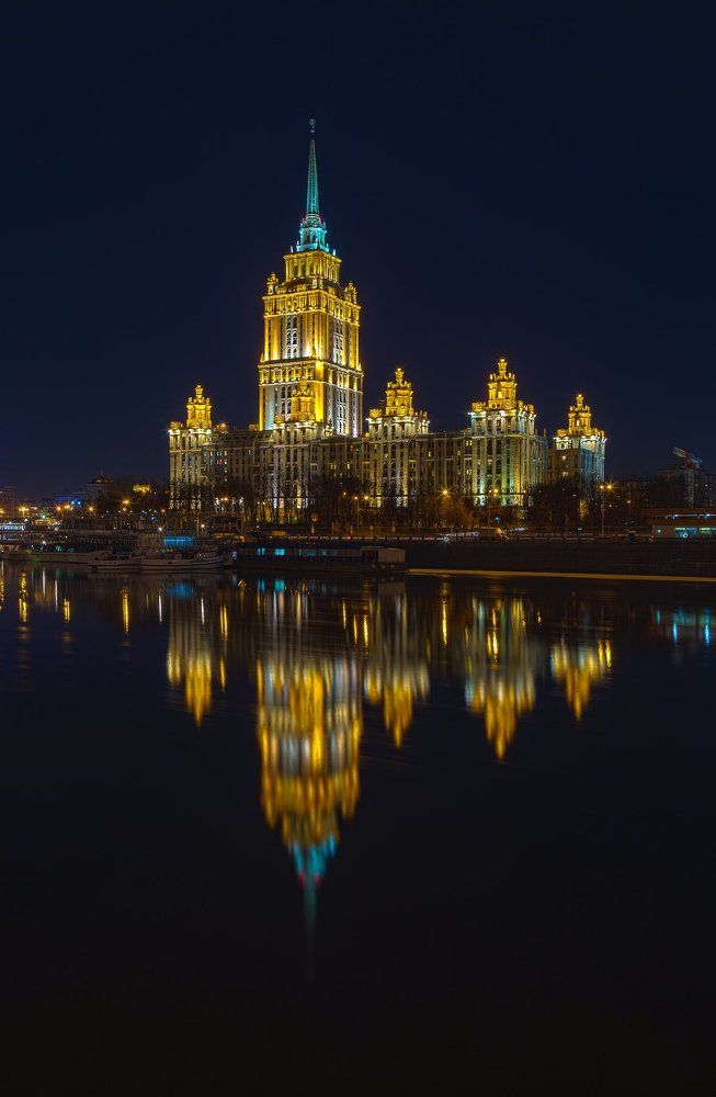 Ночная Москва