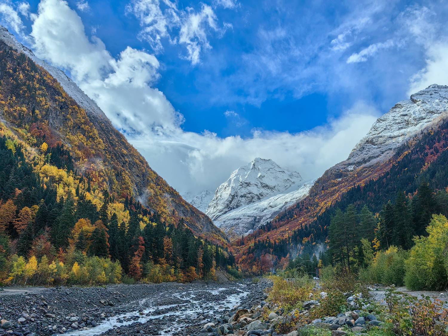 Домбай утром. Домбай утром.