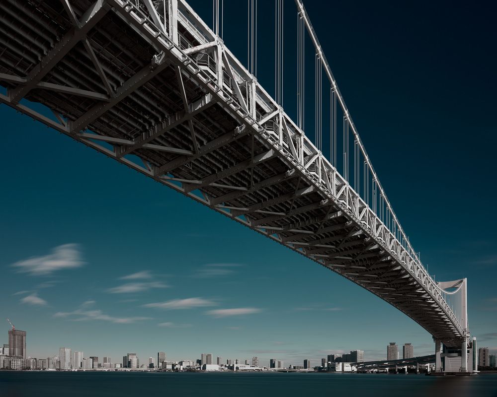 Giant bridge