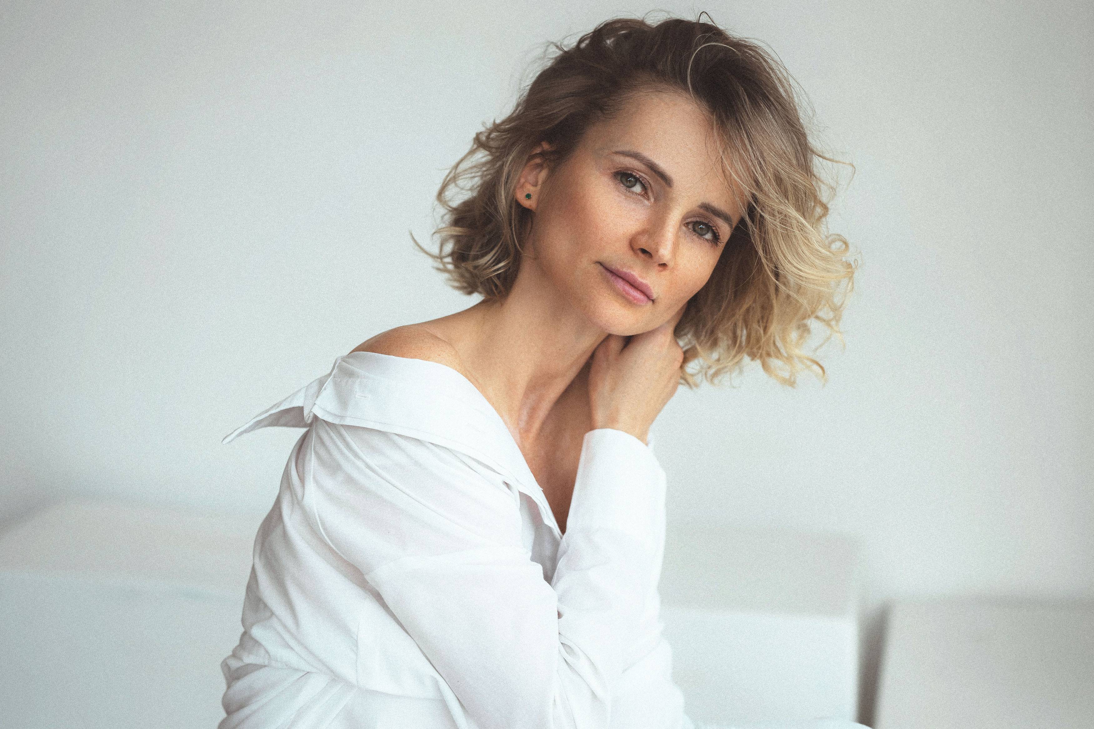 Сдерживая себя