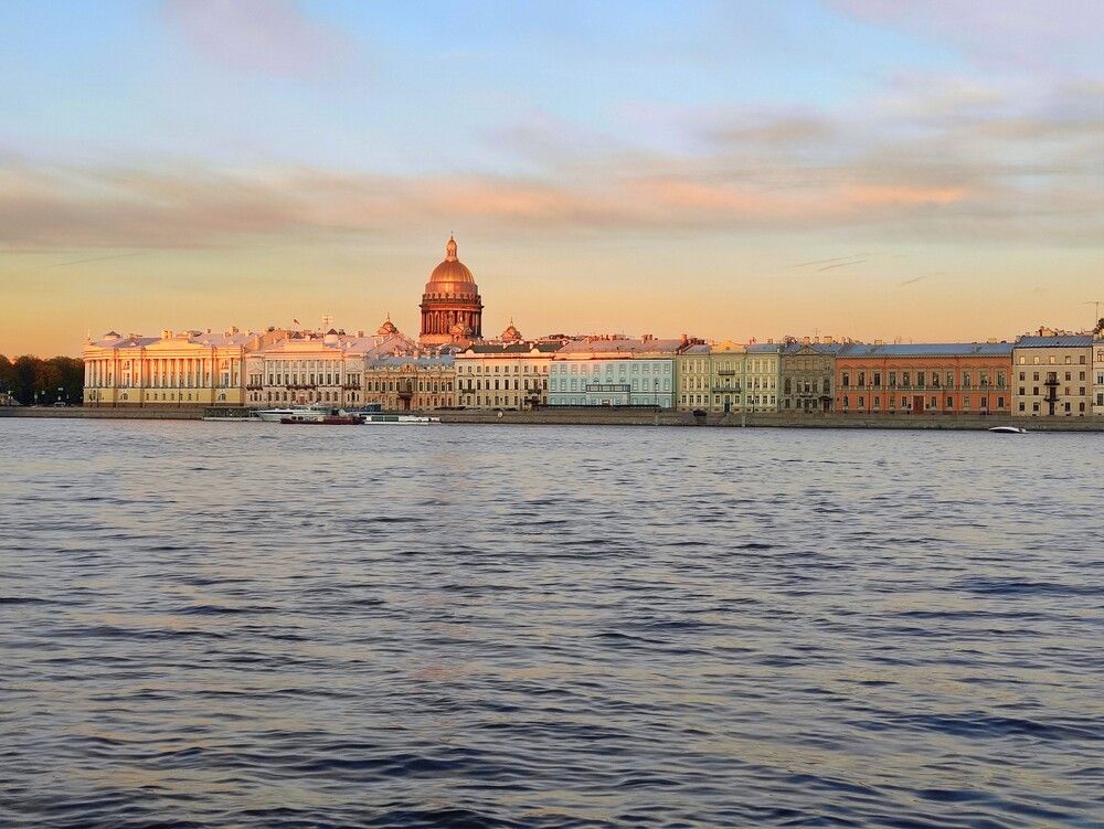Яркий Питер.