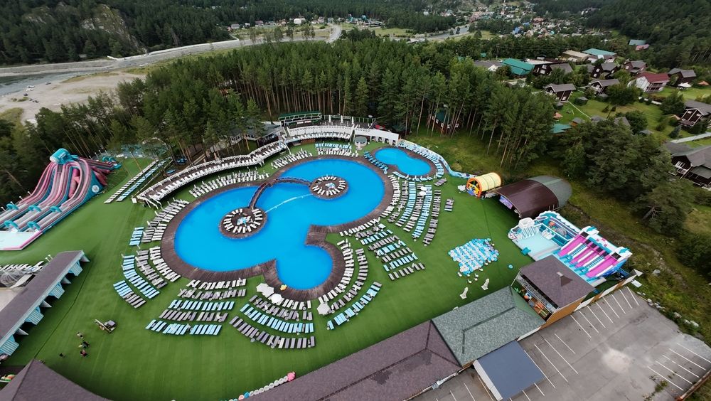 Чемал Стори