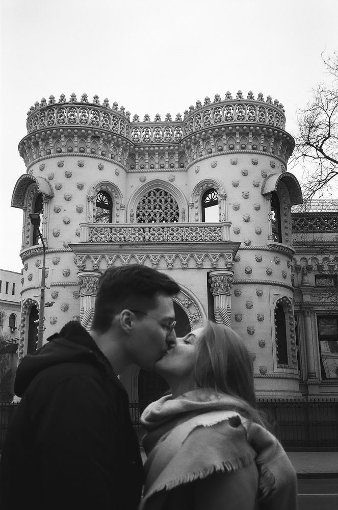 Поцелуй в городе