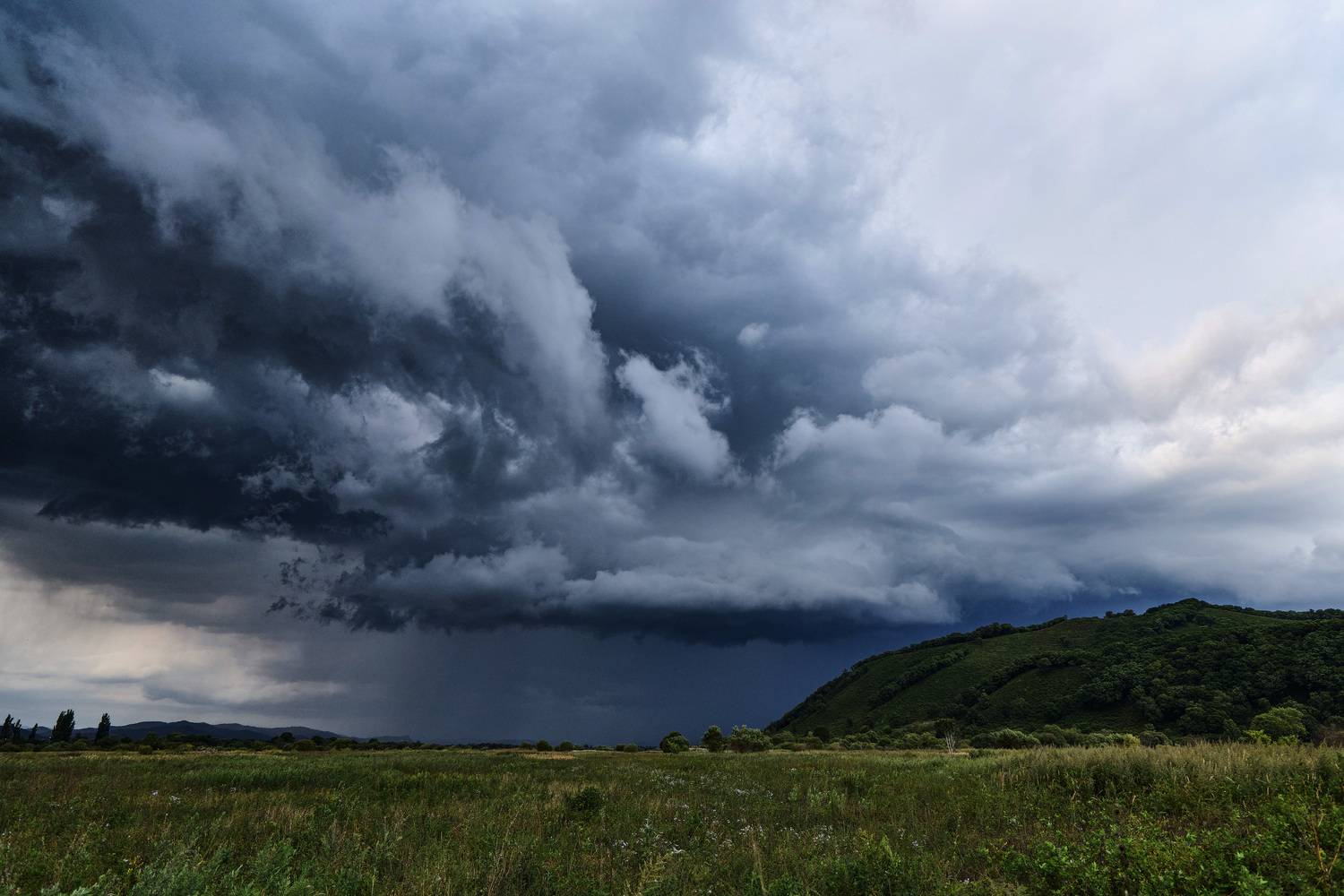 Шторм в Золотой Долине