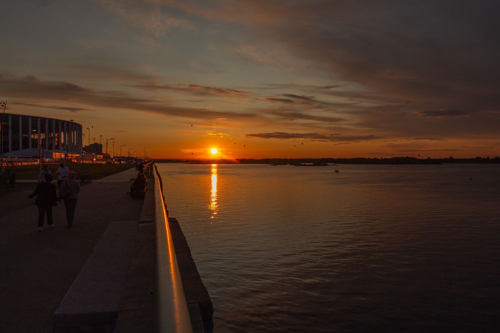 Закат на Волге