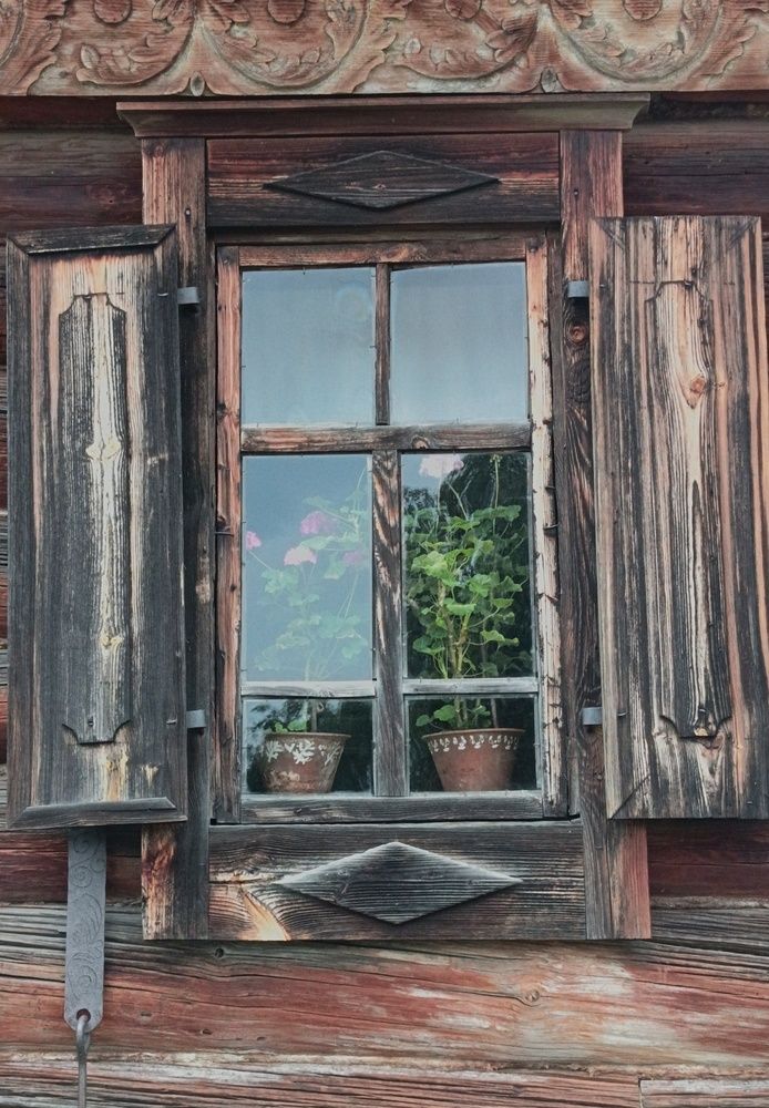 Photograph by Nadin Gaaze