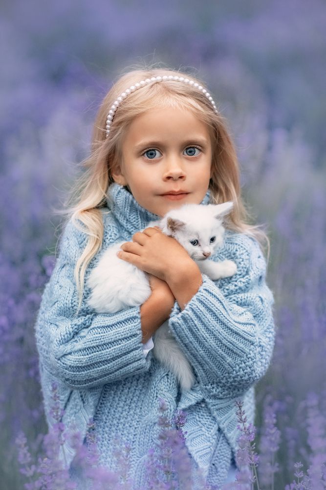 Photograph by Lina Vakulchyk