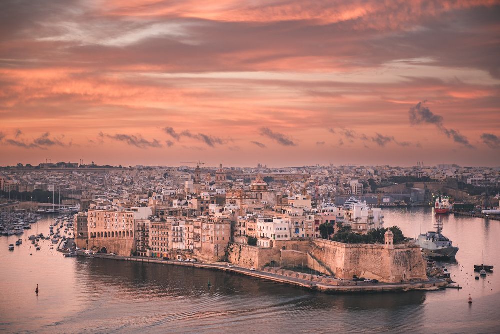 Photograph by Anatolii Kononov