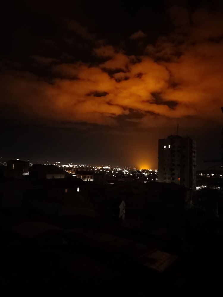 Свет в  облаках, Ереван