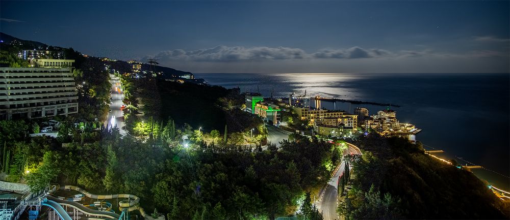 Море