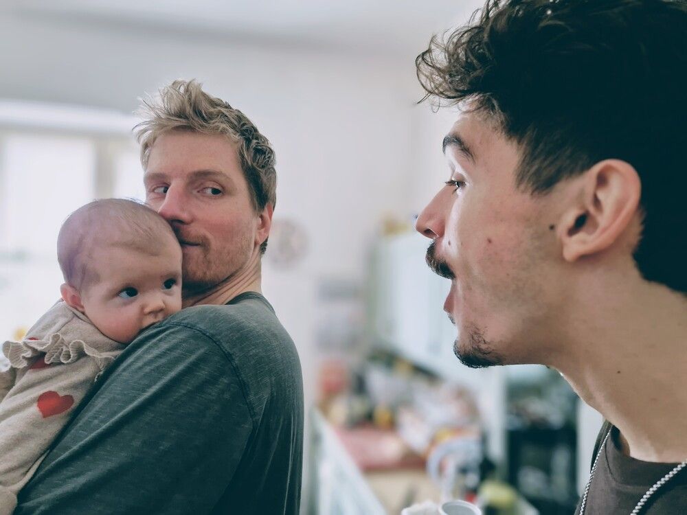 Hello, baby !