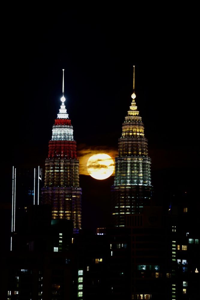 Pertonas Twin Tower