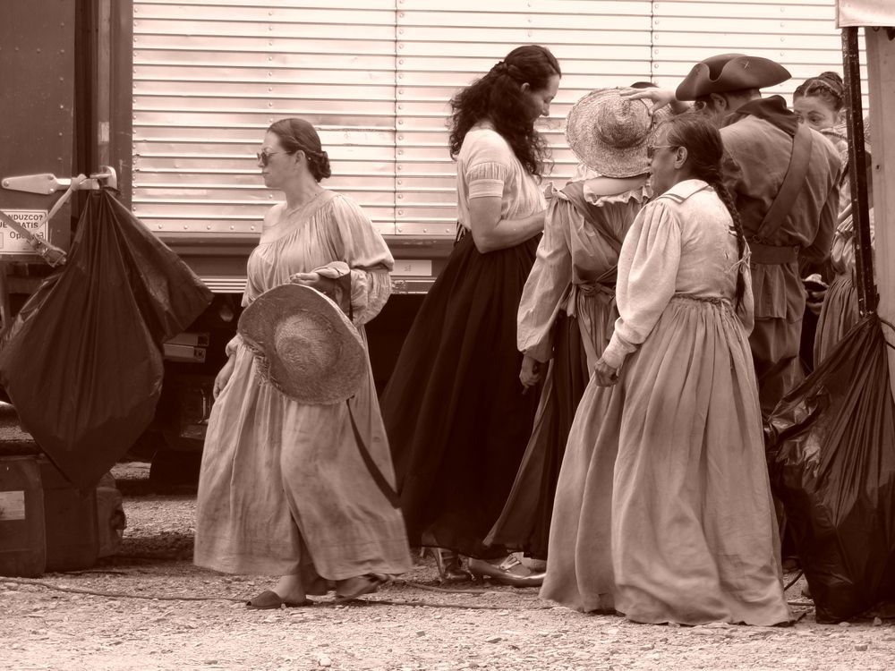 Detrás de la Época.