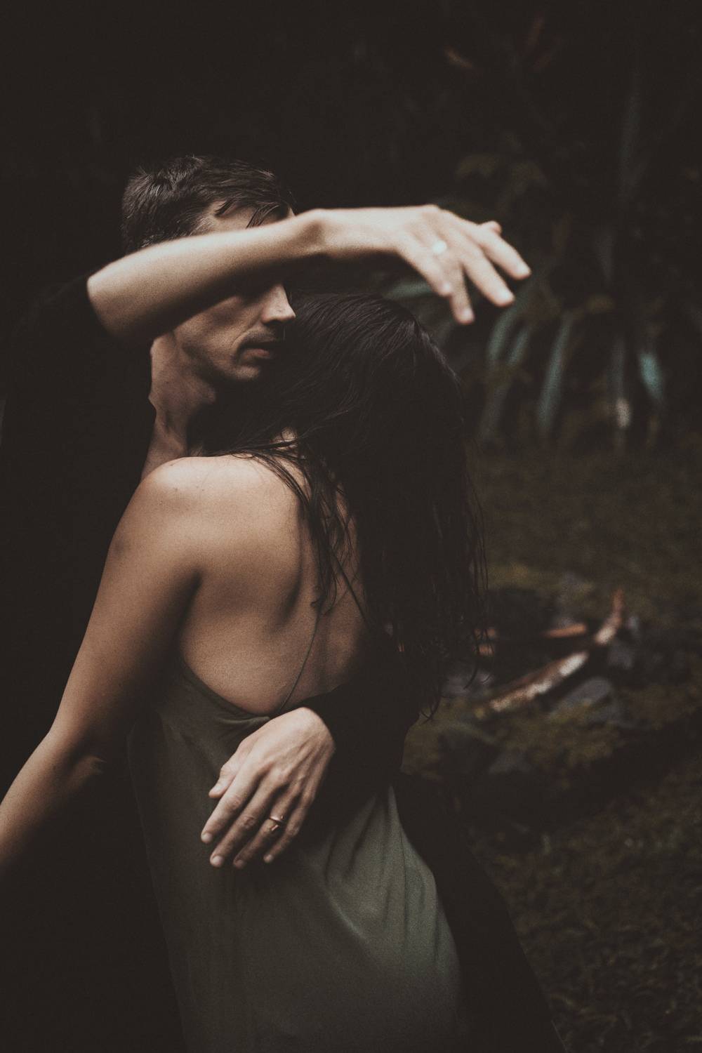 Dance, dence, dence with love.