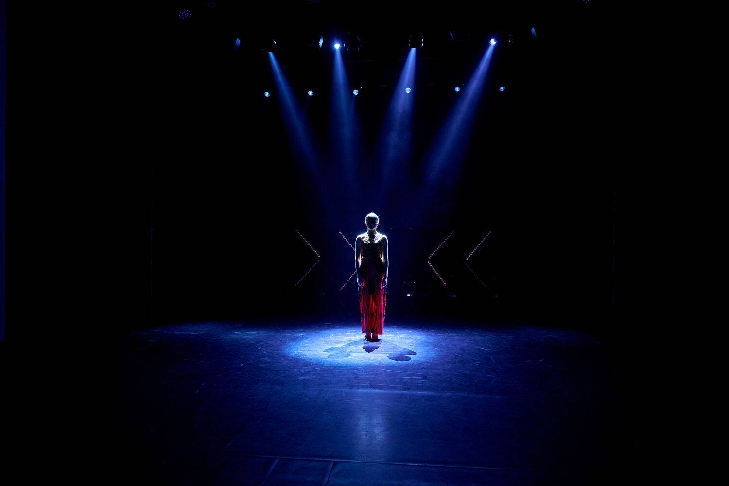 Свет и тень на сцене