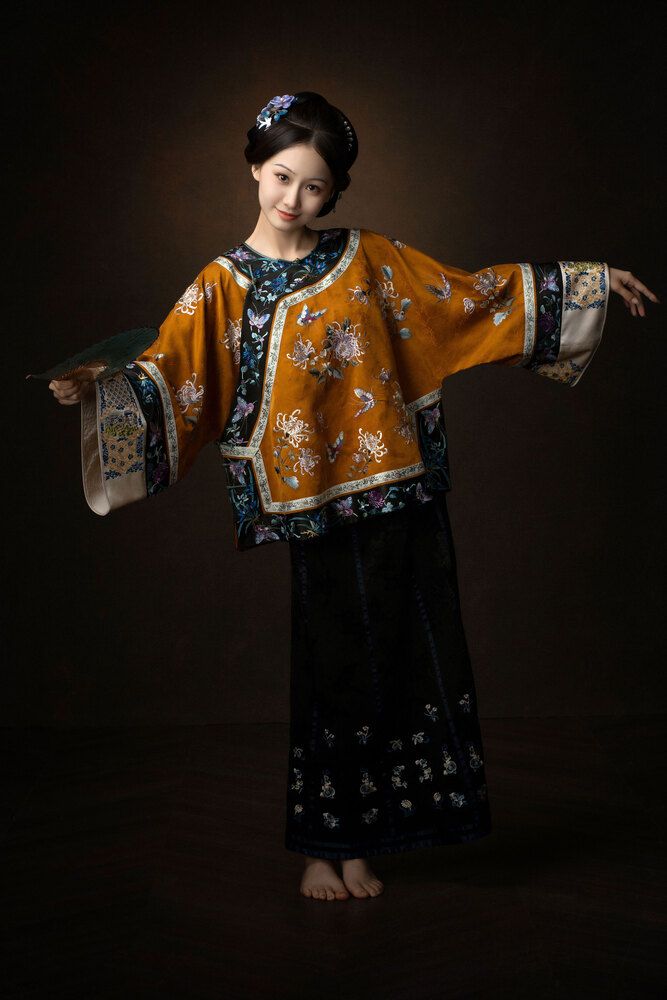 佩琪-清汉女