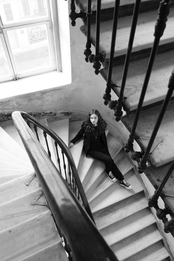 Между этажами