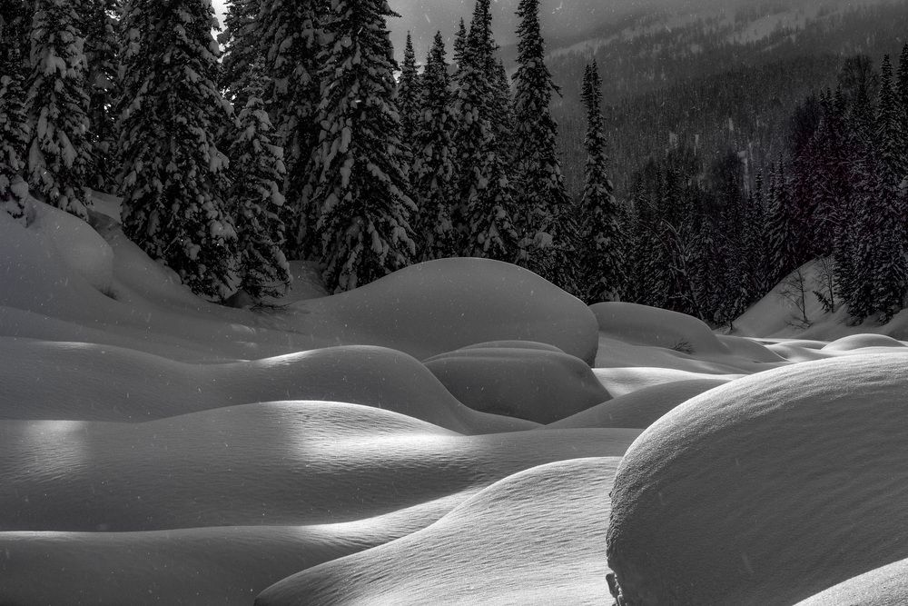 Сугробы волнами