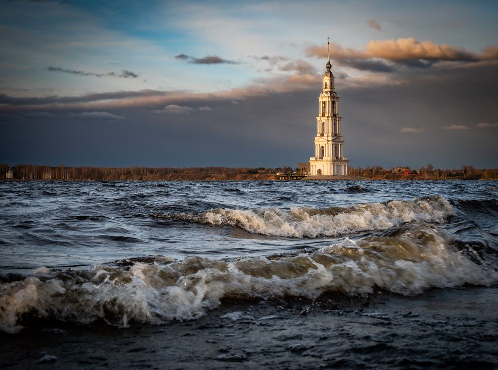 Шторм на Волге