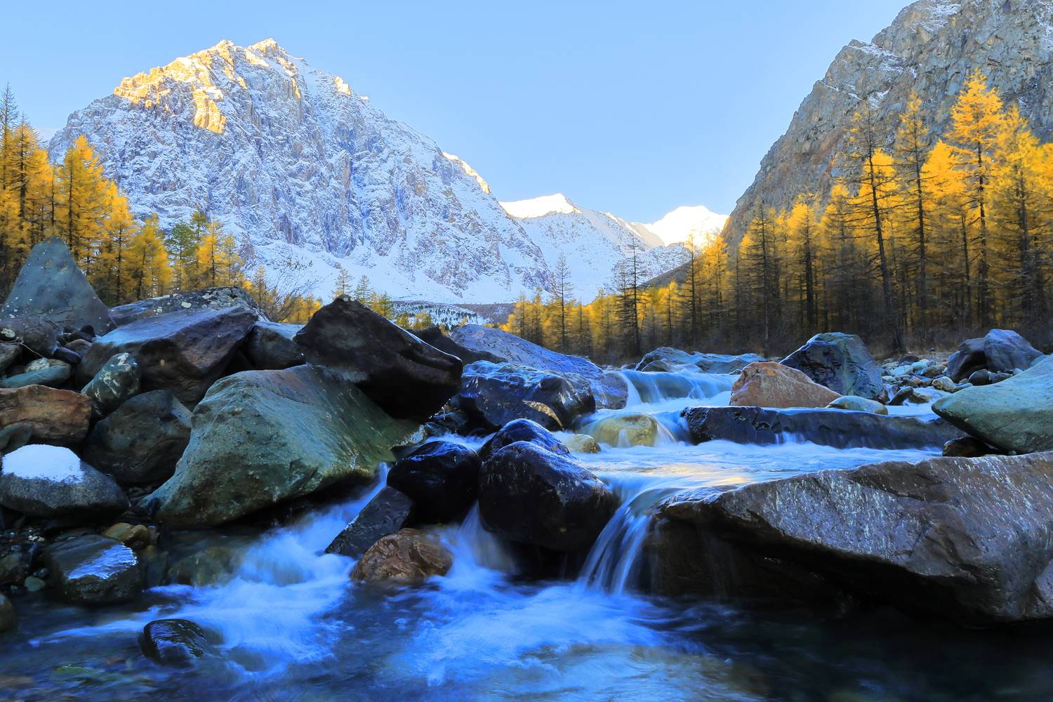 Актру на рассвете Актру на рассвете