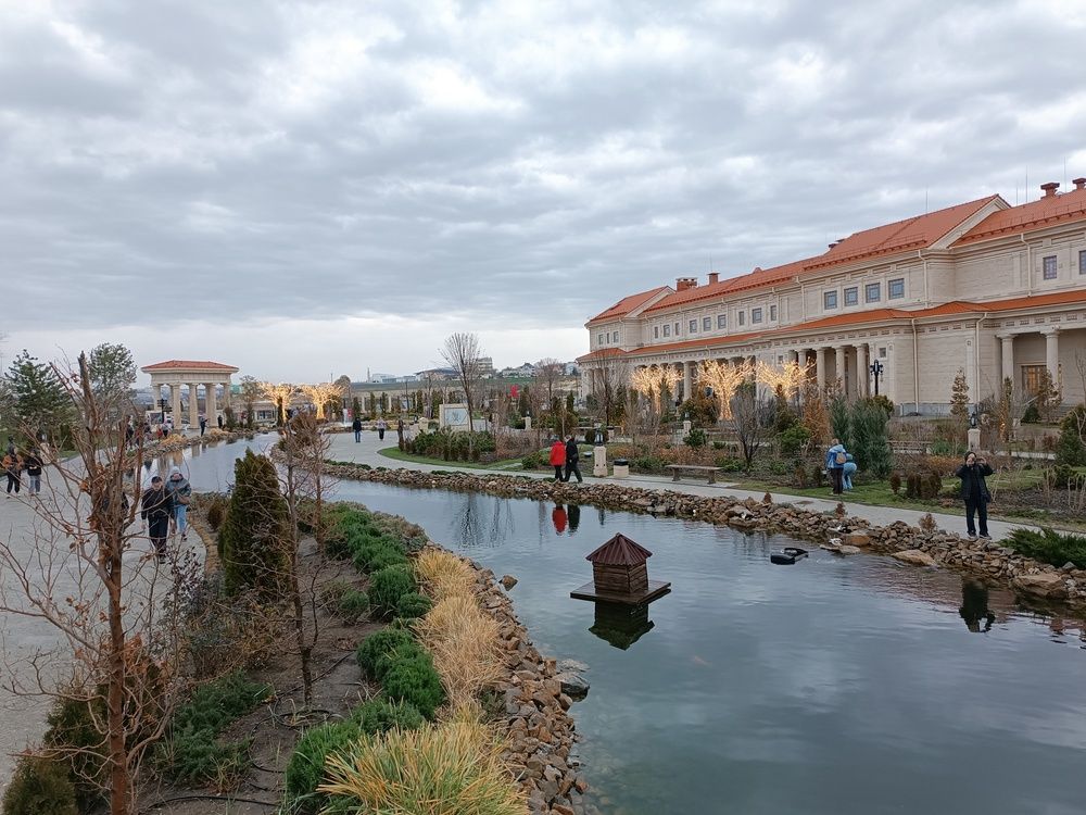 Photograph by Tanivsv