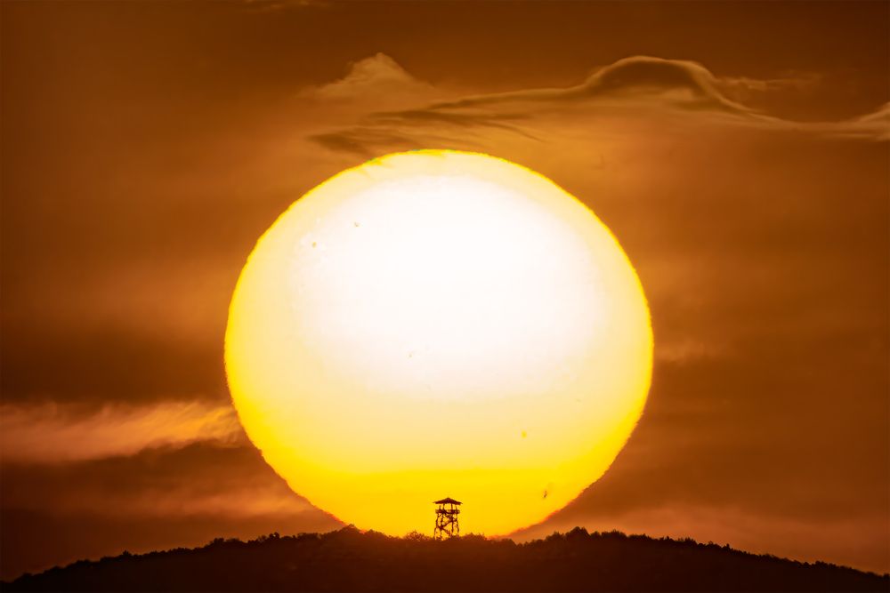 Eclipse of light