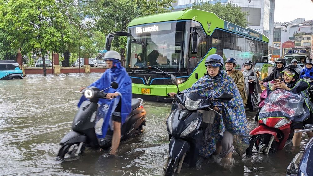 Photograph by Nguyen Long