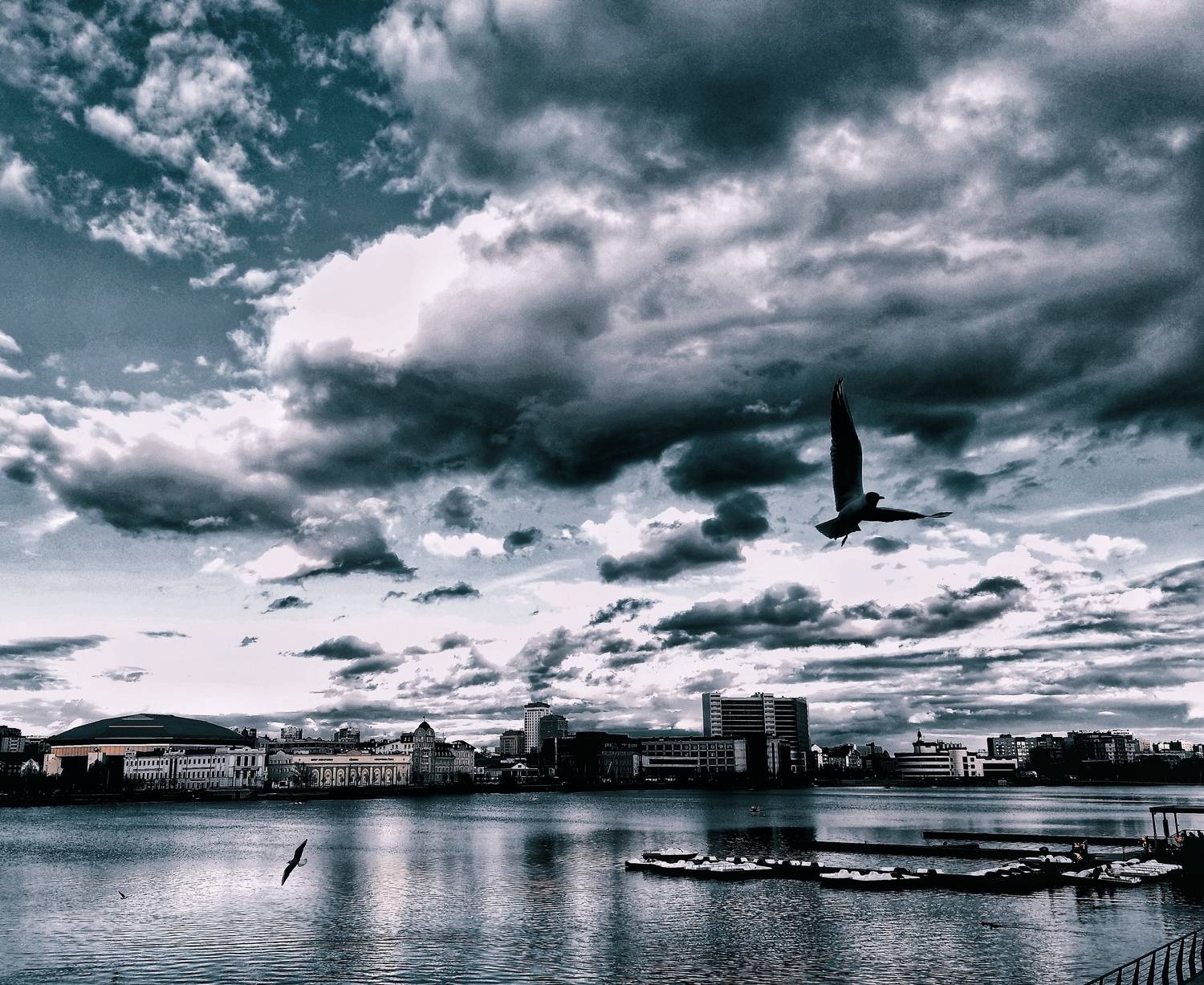 Буря, скоро грянет буря!....