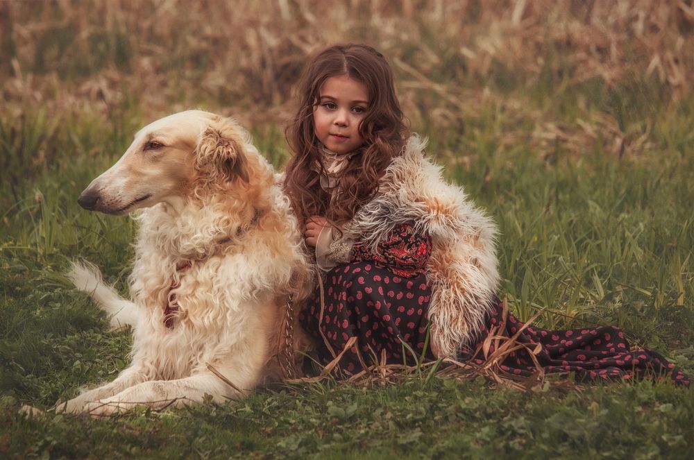 Девочка с собачкой