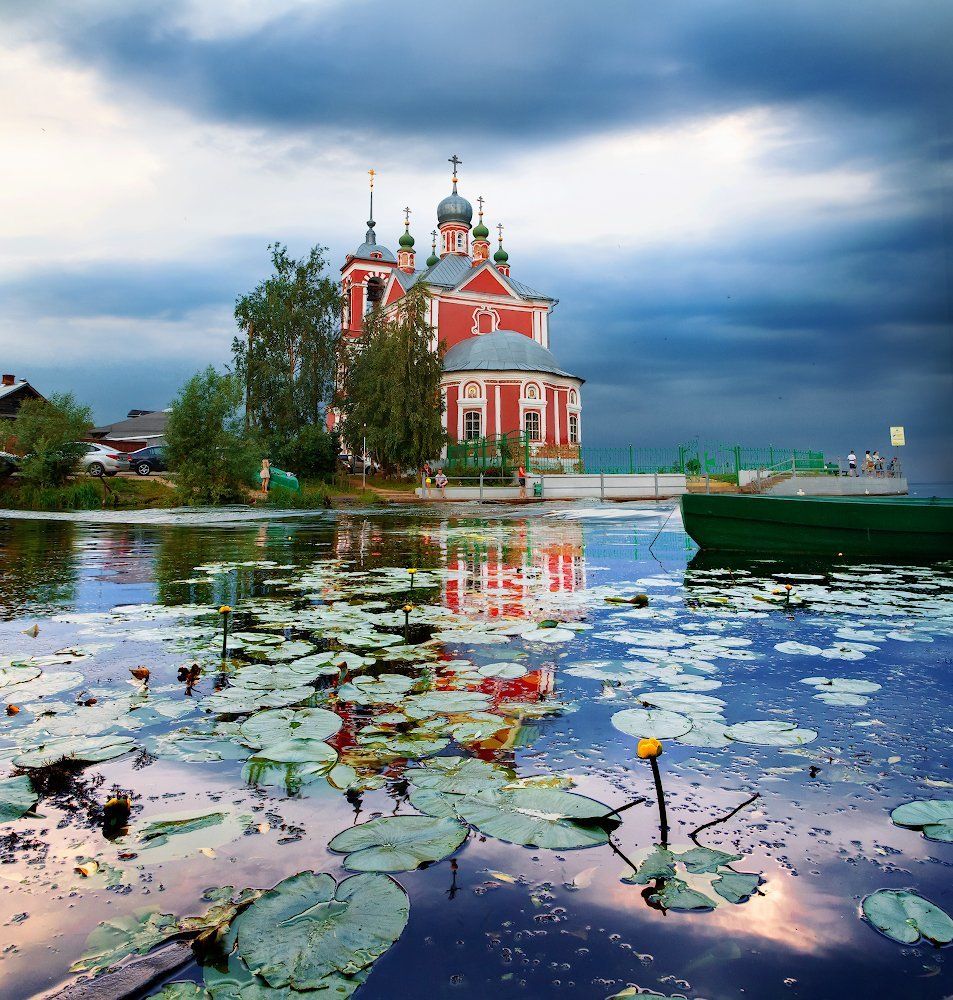 на реке Трубеж