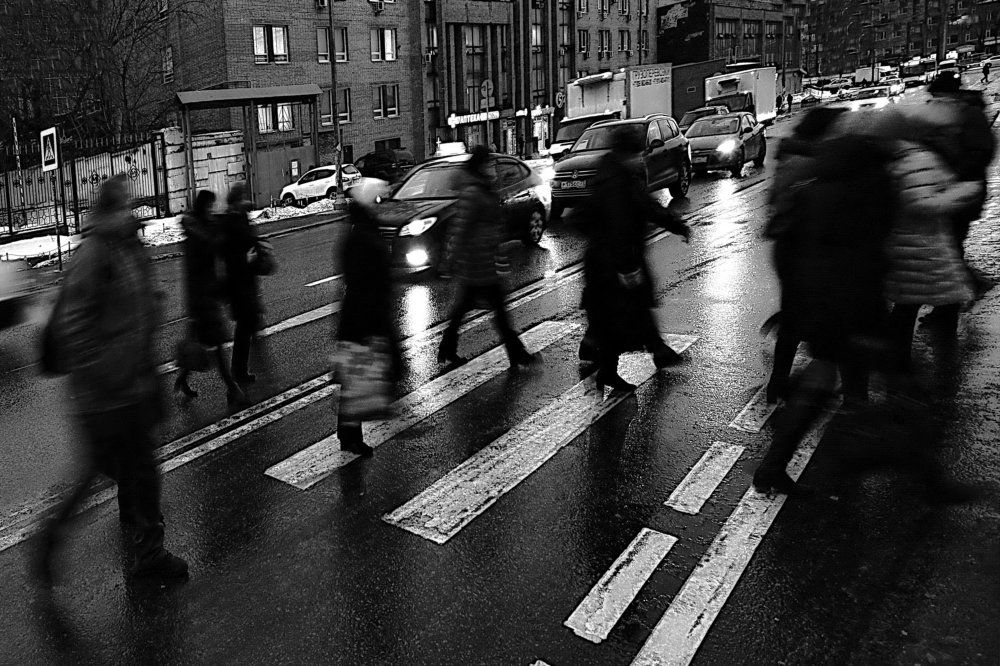 ЛЮДИ , ТЕНИ ..