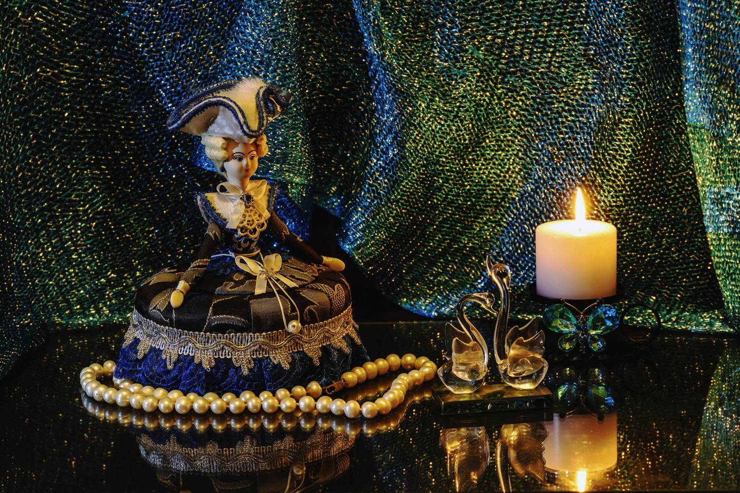 Дама в синем.