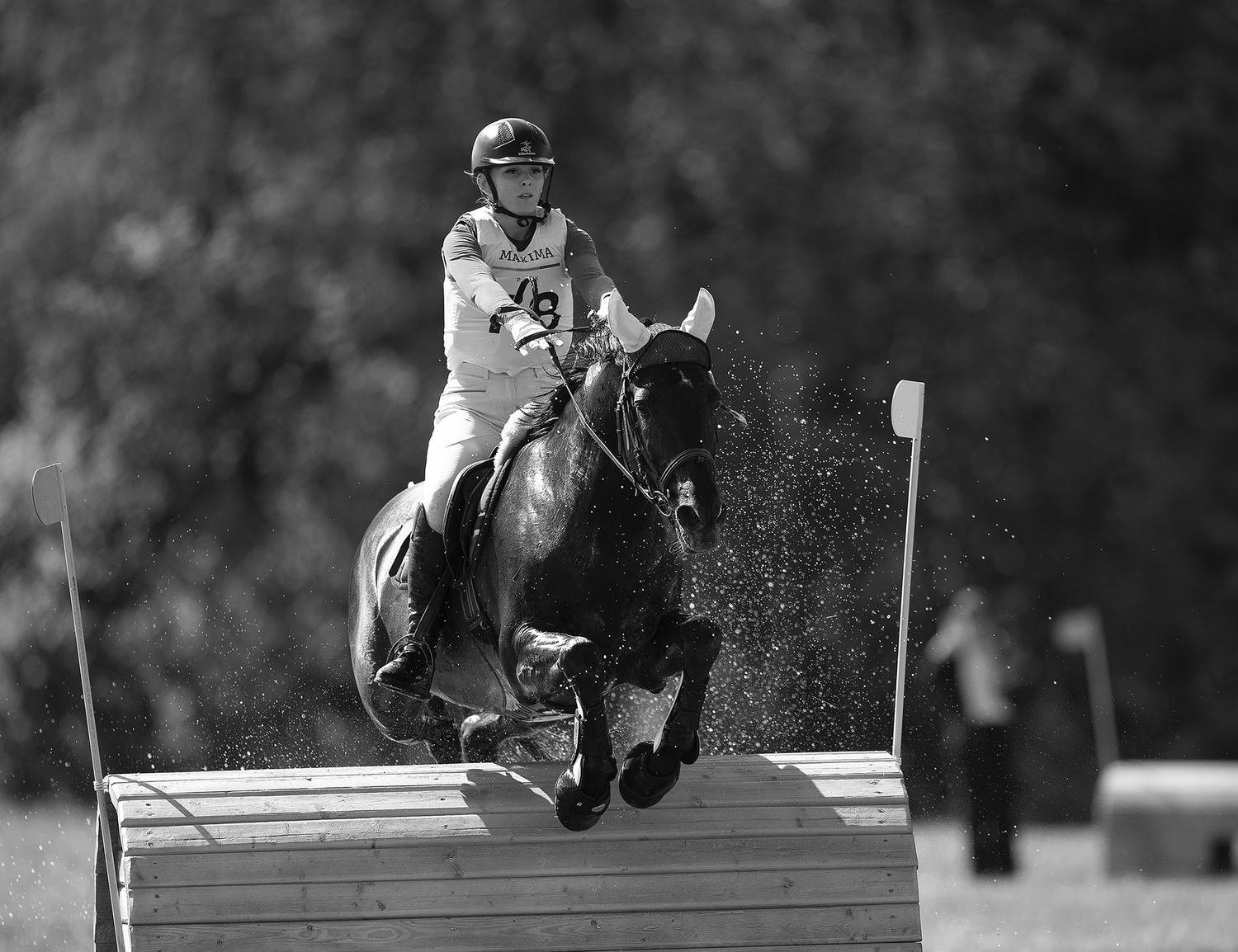 В прыжке к победе В прыжке к победе