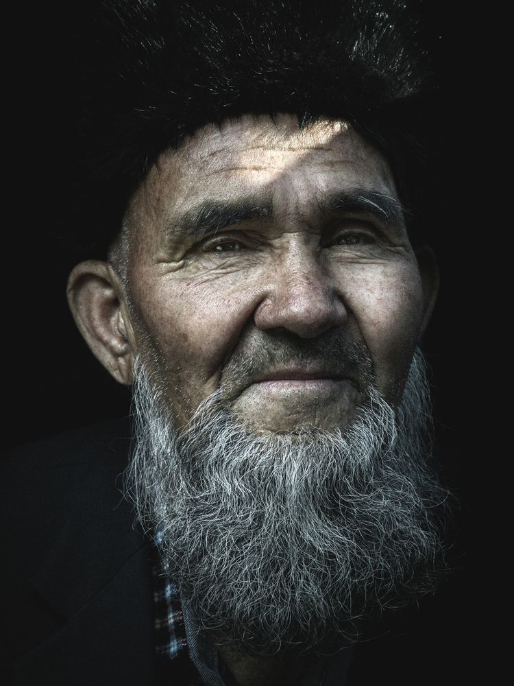 Photograph by Evgeniy Savikov